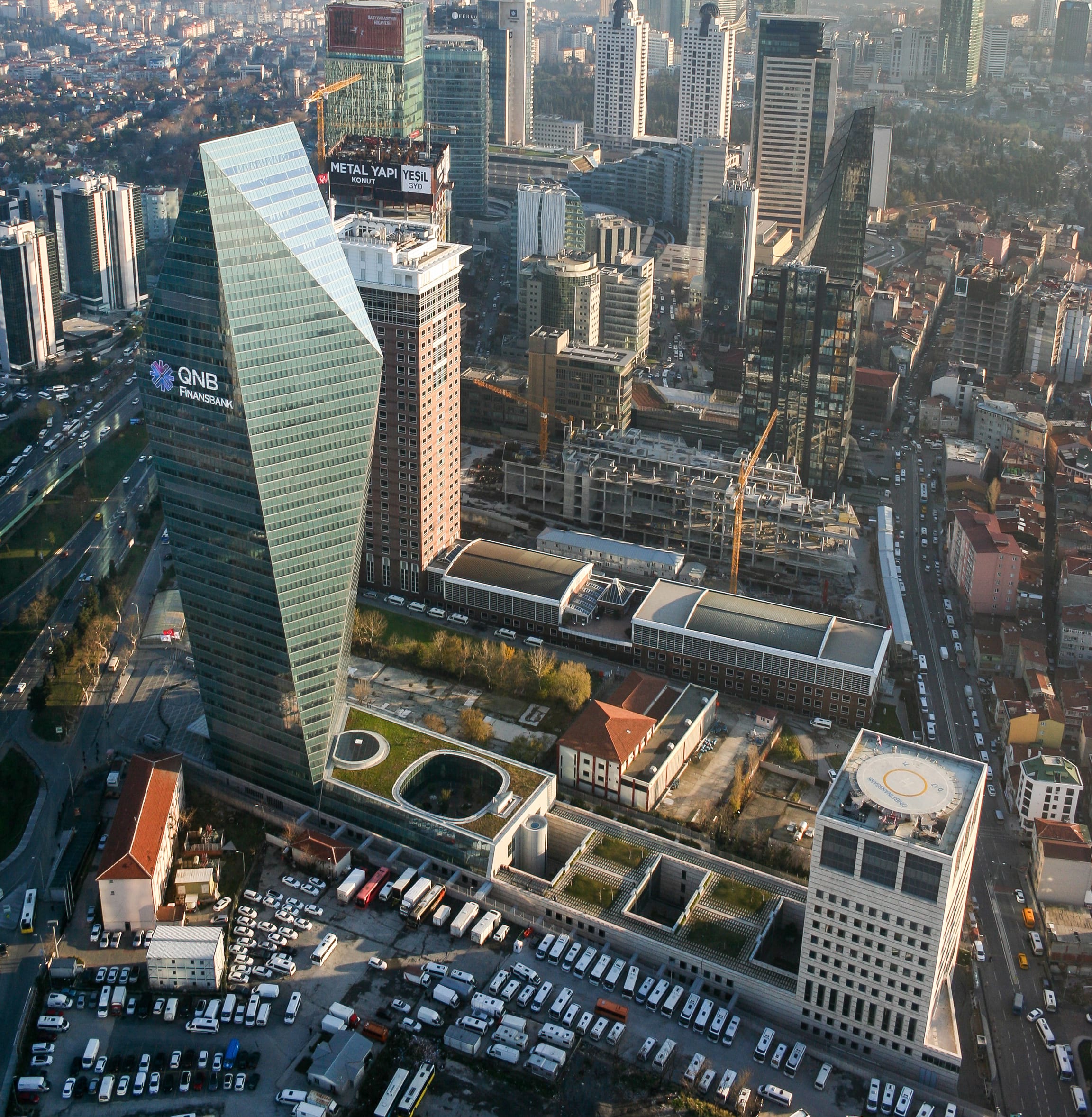 QNB Finansbank Kristal Kule - Istanbul Turkiye (1:1 scale) Minecraft Map